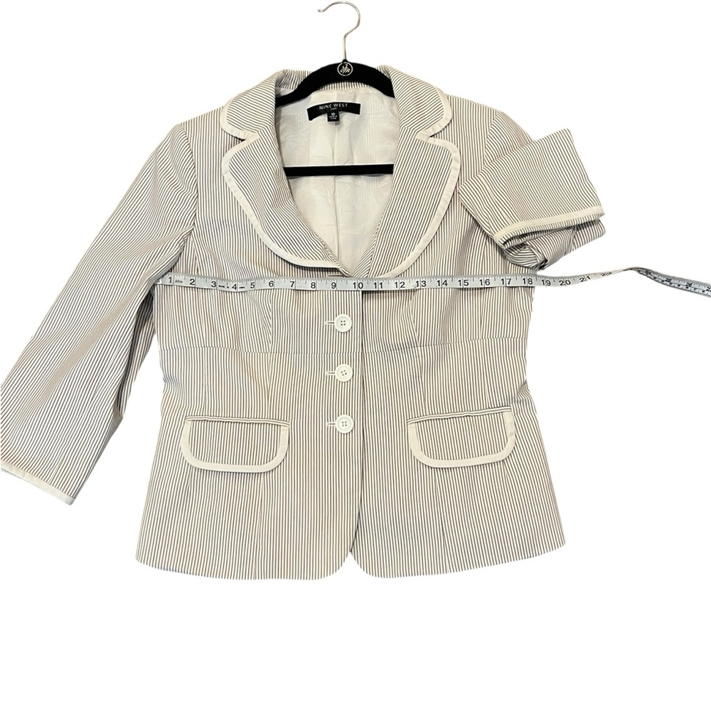 2 Piece Nine West Suite Pin-Striped Tan Cream Women's Blazer & Skirt Size: 10 - Picture 3 of 10